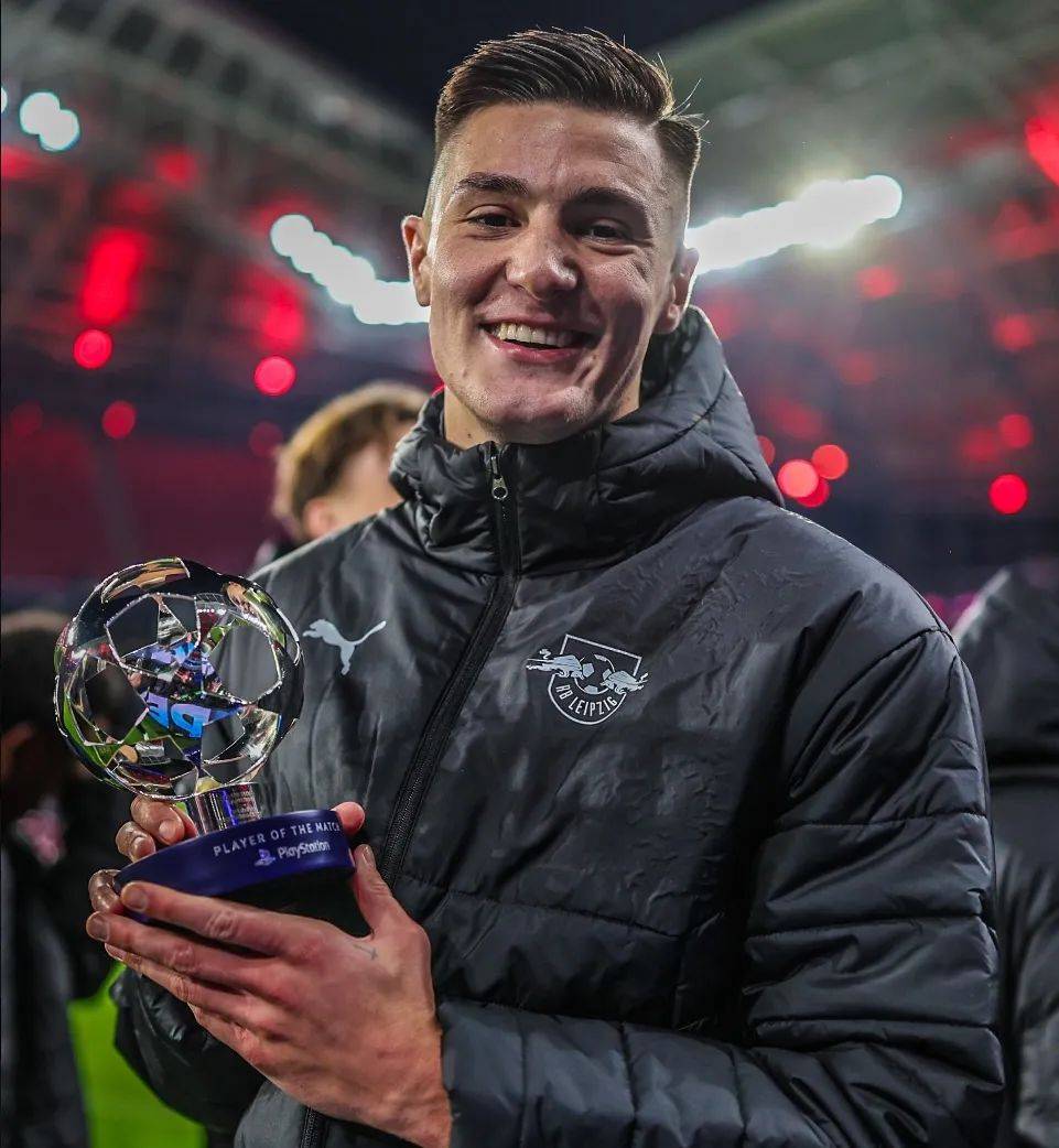 华体会下载-莱比锡轻取曼联，哈兰德梅开二度亚洲杯  第1张