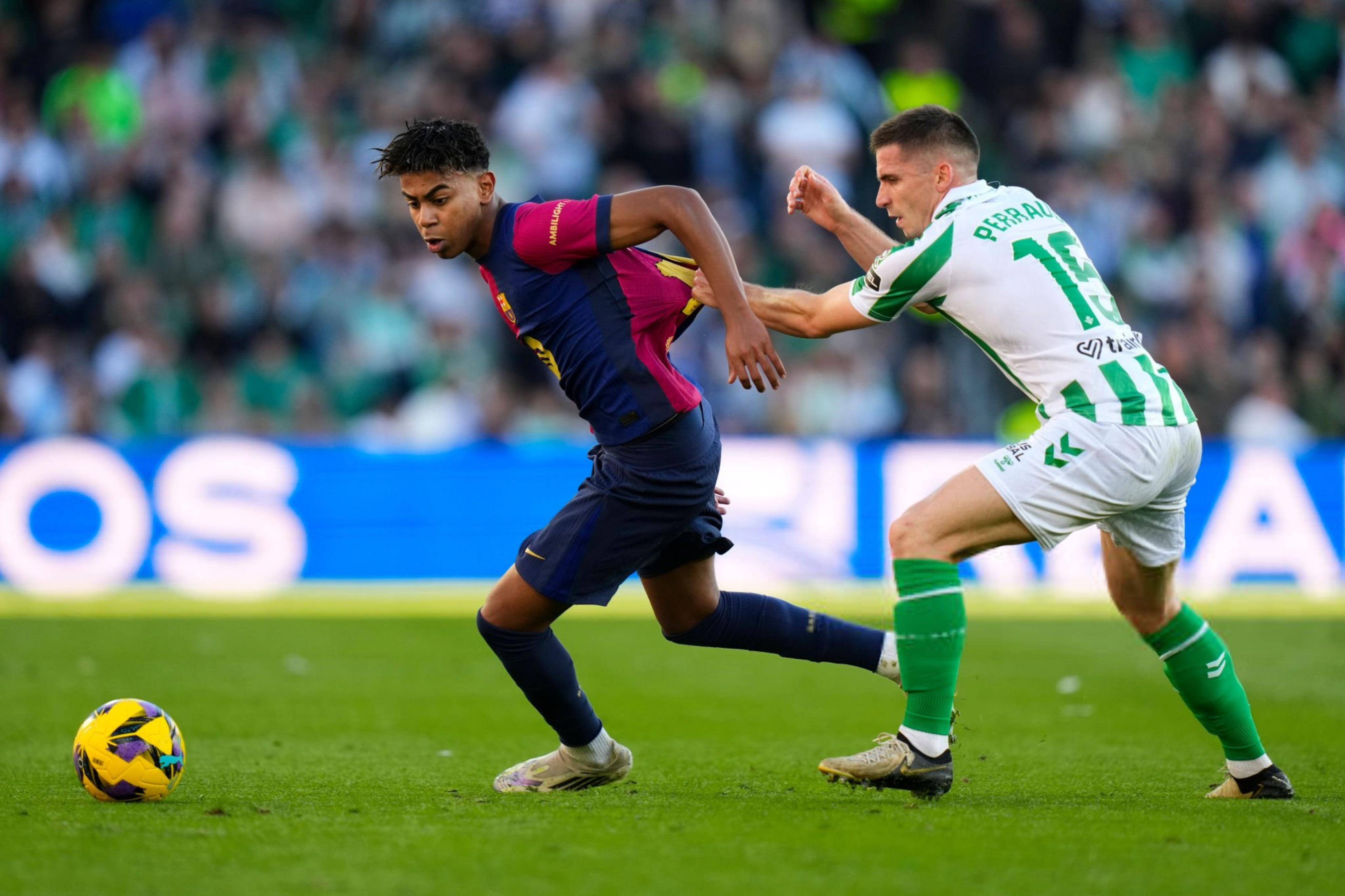 华体会官网-关于巴萨绝杀那不勒斯，莱万补时绝平意甲的信息  第1张