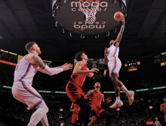 华体会体育-开拓者主场击败雷霆，西部半决赛首胜  第1张